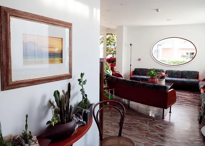 מלון Gabbiano 3*